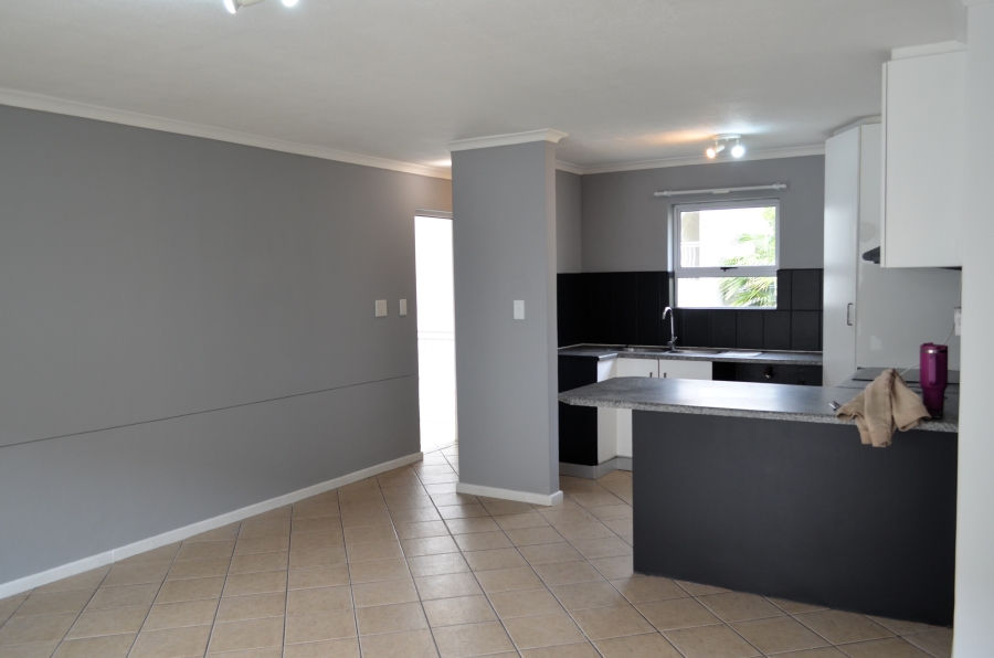 To Let 2 Bedroom Property for Rent in Whispering Pines Western Cape